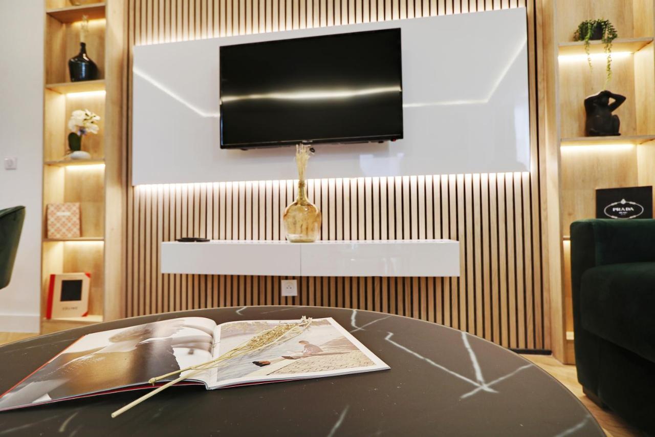 Apartamento Off Majesti Upper Marais Apartment- Rue Du Faubourg Saint-martin Paris