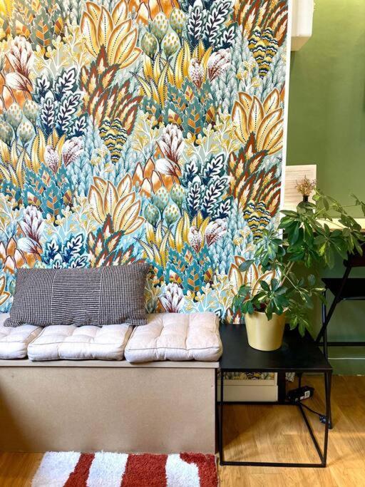 Apartamento Chez Valentine Au Coeur Des Buttes Chaumont Et Belleville *