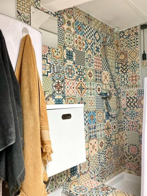 Chez Valentine Au Coeur Des Buttes Chaumont Et Belleville Apartamento *