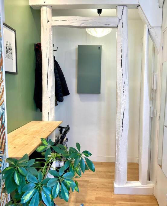 Apartamento Chez Valentine Au Coeur Des Buttes Chaumont Et Belleville Paris
