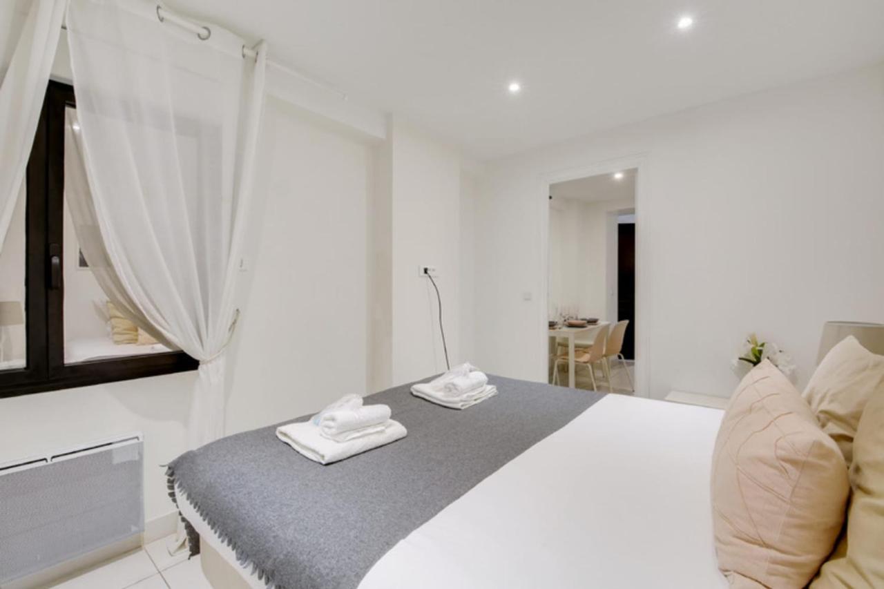 250 Sainte - Superb In *