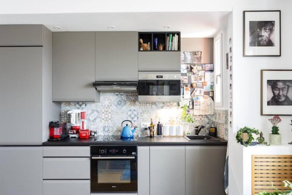 Modern Guy Moquet Citycosy Apartment