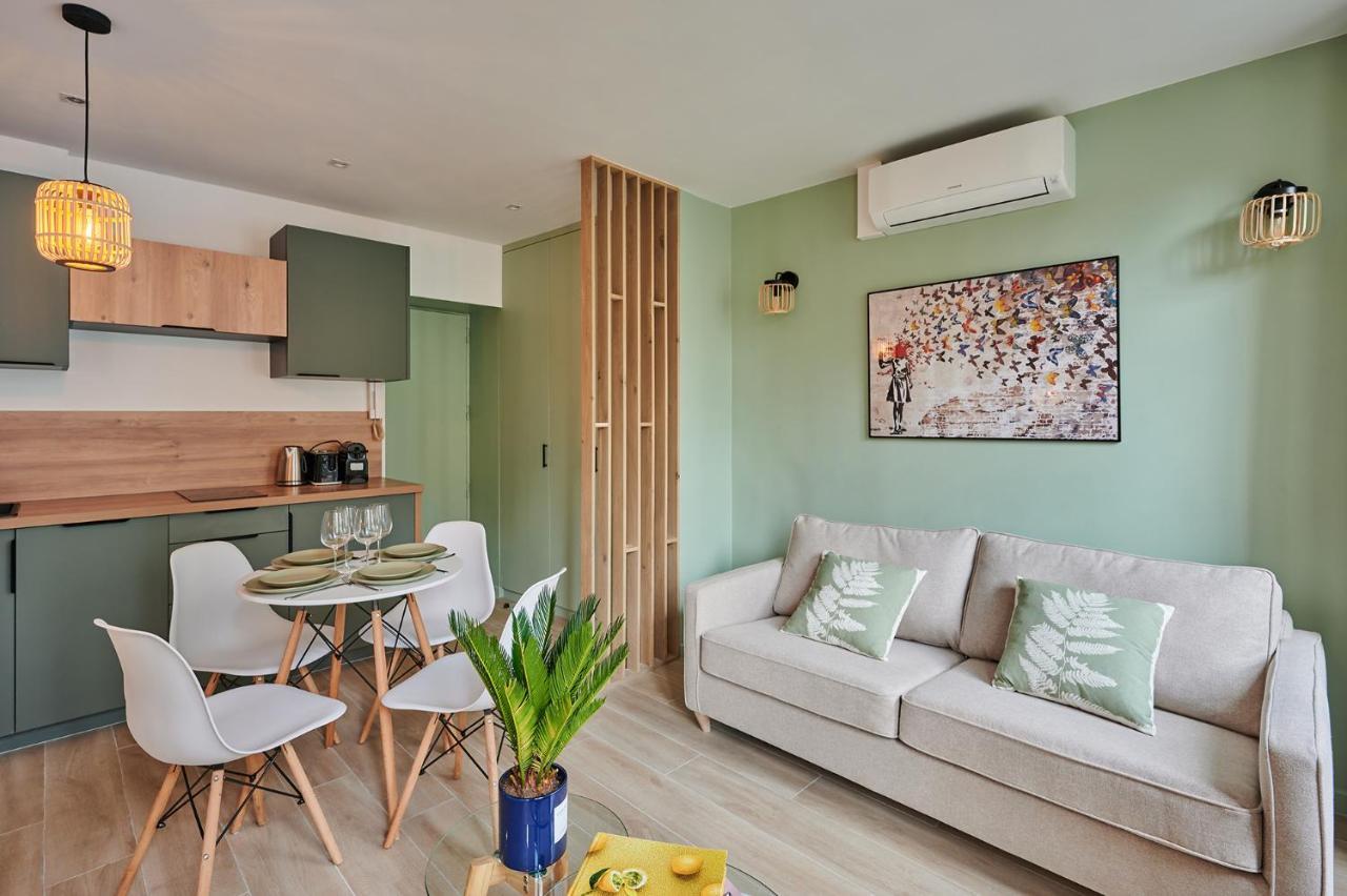 Center Of By Prestige Paris
