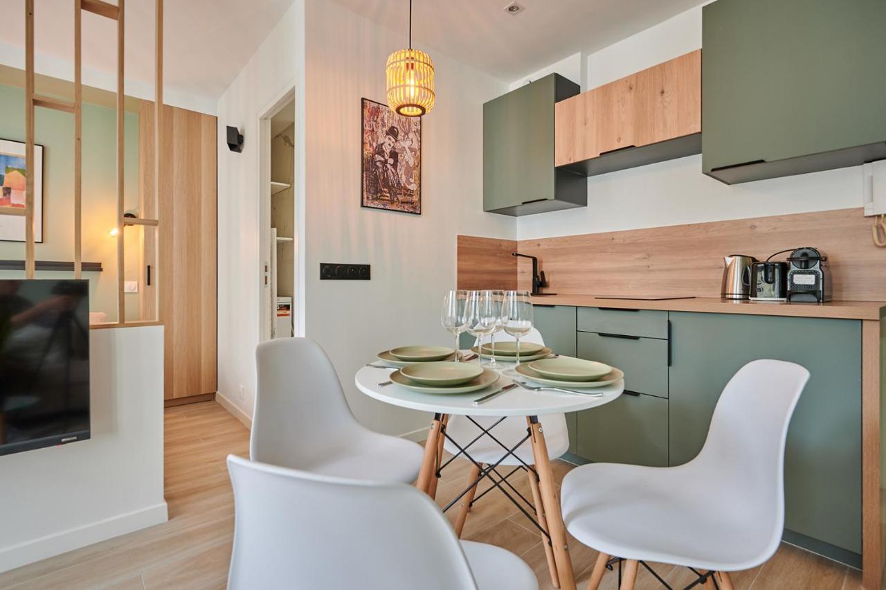 Center Of By Prestige Paris