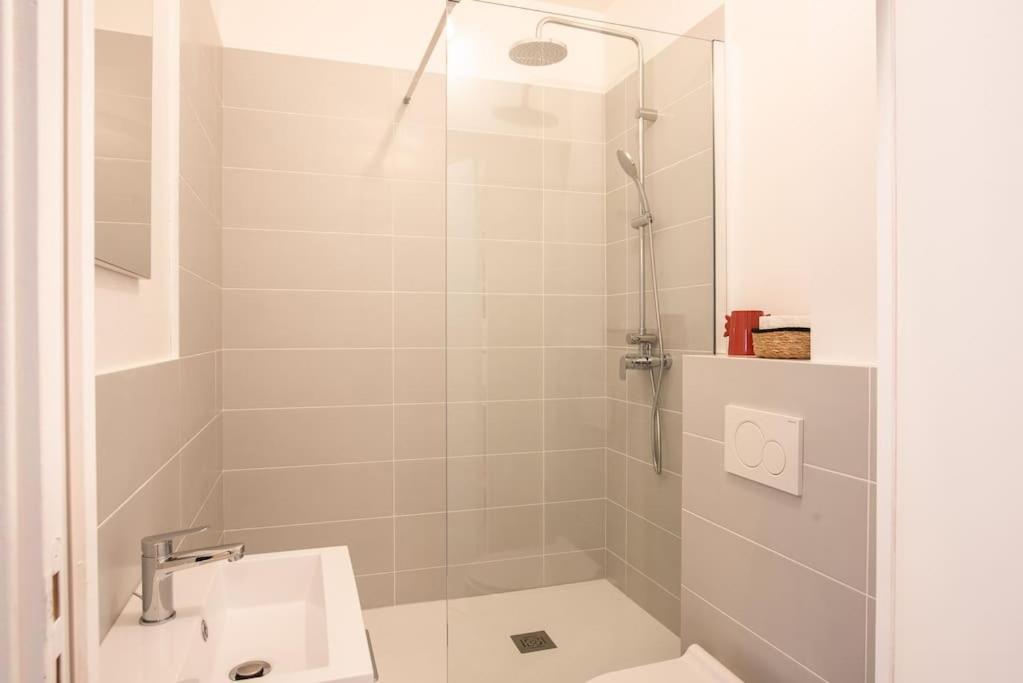 Design Architect Loft For 10 Guests Near Metro Paris