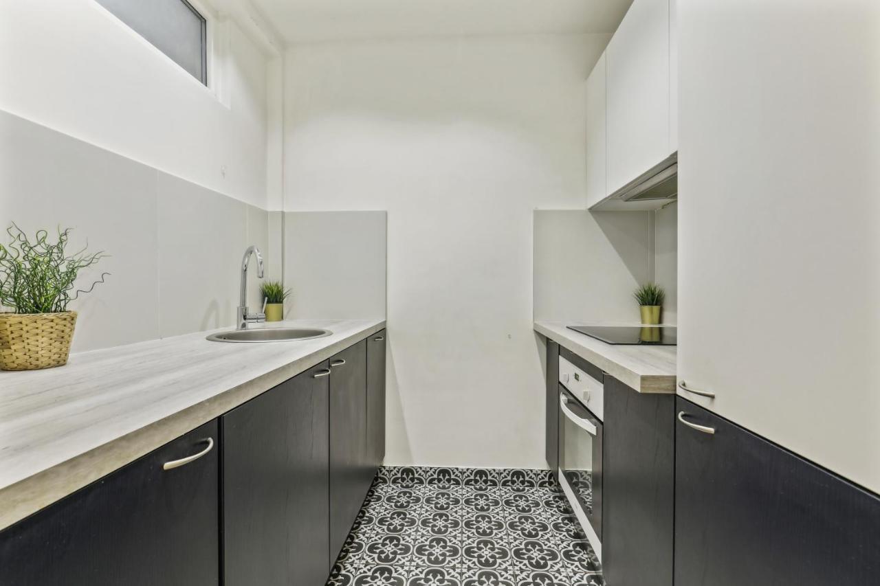 Apartment Cozy 2-bedroom Near Montmartre