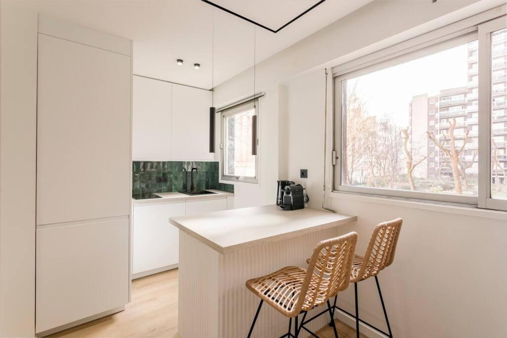Luxurious 3 Min Walk From Eiffel Tower Paris