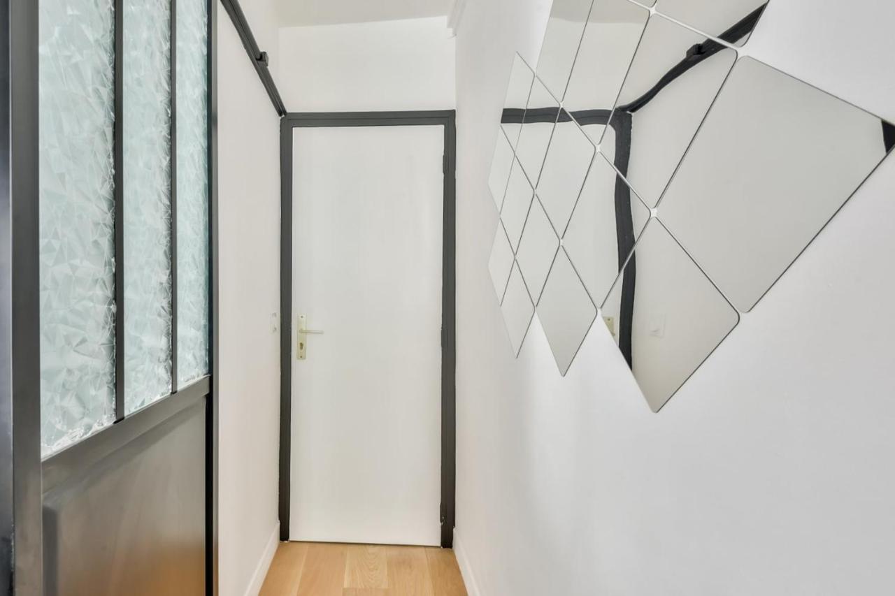 Charming Studio For 2 In The 8th District Apartment Paris