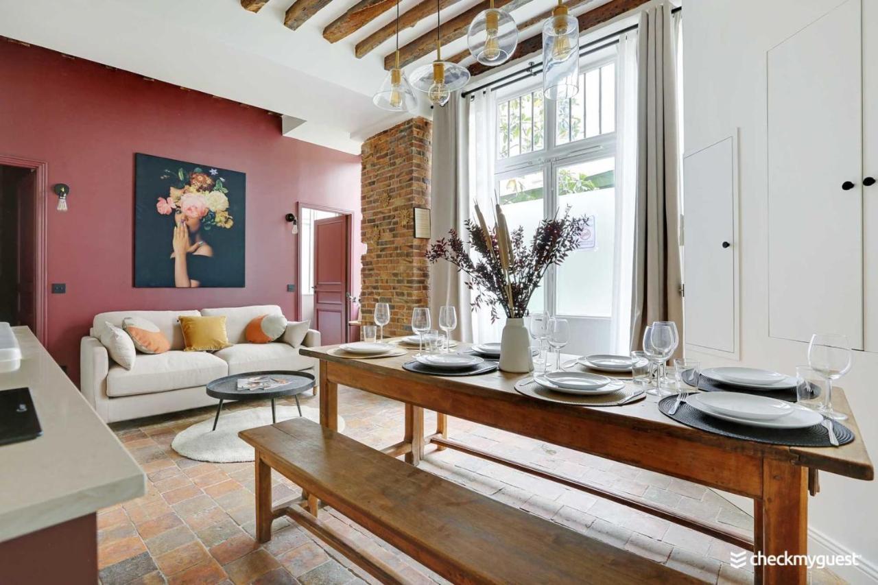 One-of-a-kind Spacious In Le Marais Apartment Paris