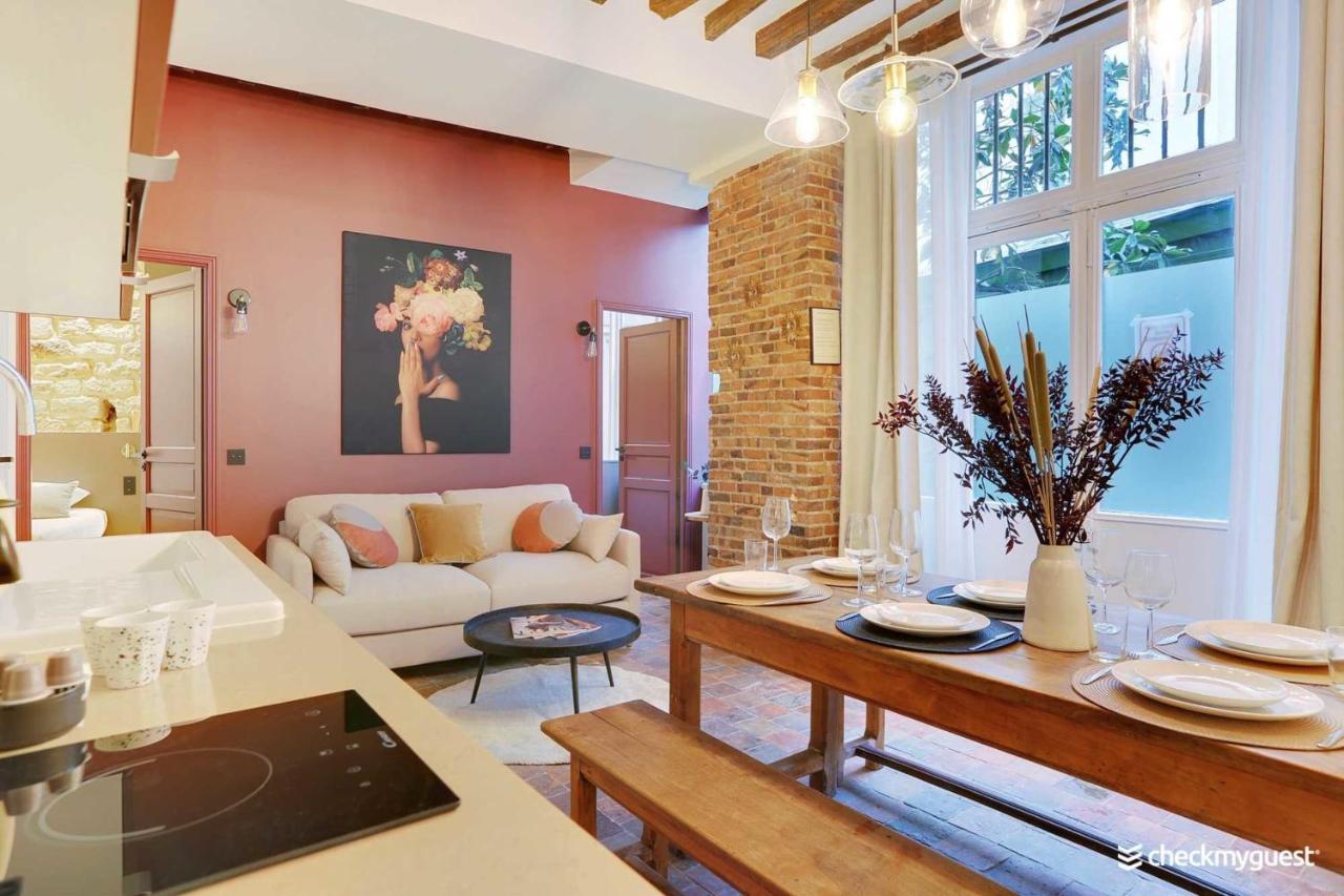 One-of-a-kind Spacious In Le Marais