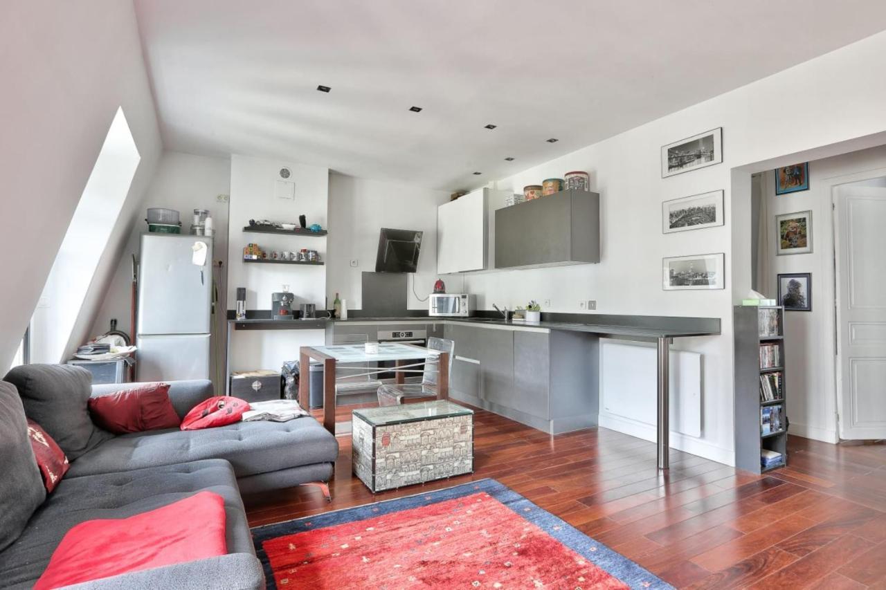 Spacious In The Heart Of The Batignolles District Apartamento *