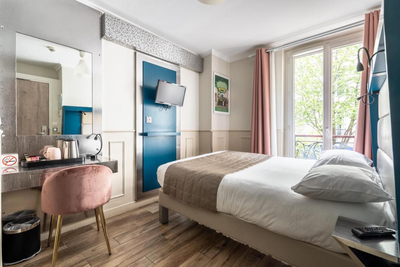 District Republique Hotel 2*
