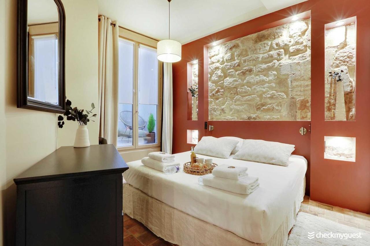One-of-a-kind Spacious In Le Marais Apartment *