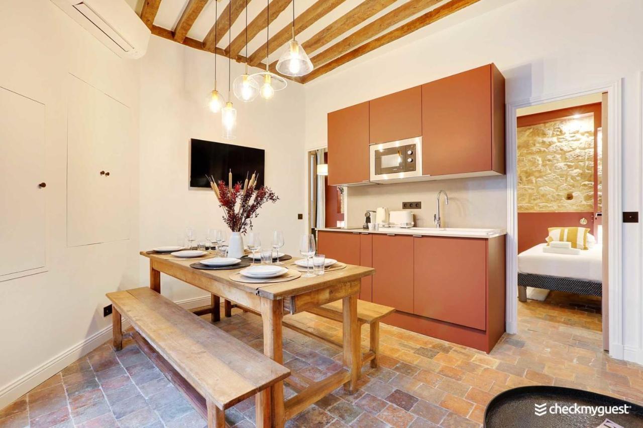 One-of-a-kind Spacious In Le Marais