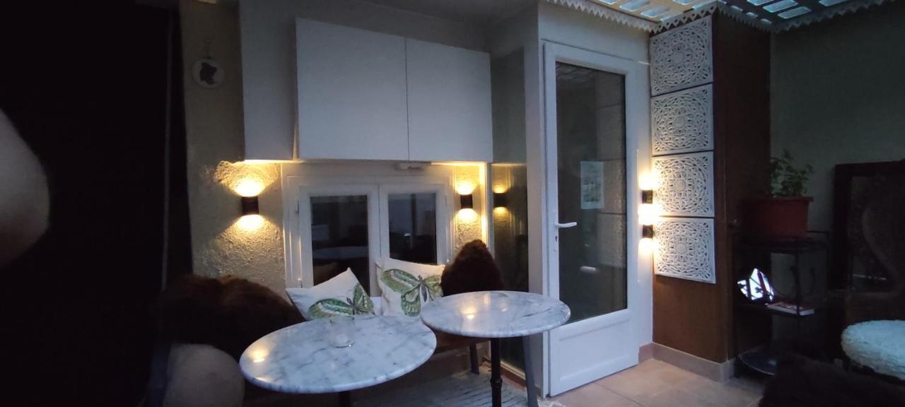 Authentic House Entier 1920's Metro Line 7 For Groups Holiday home