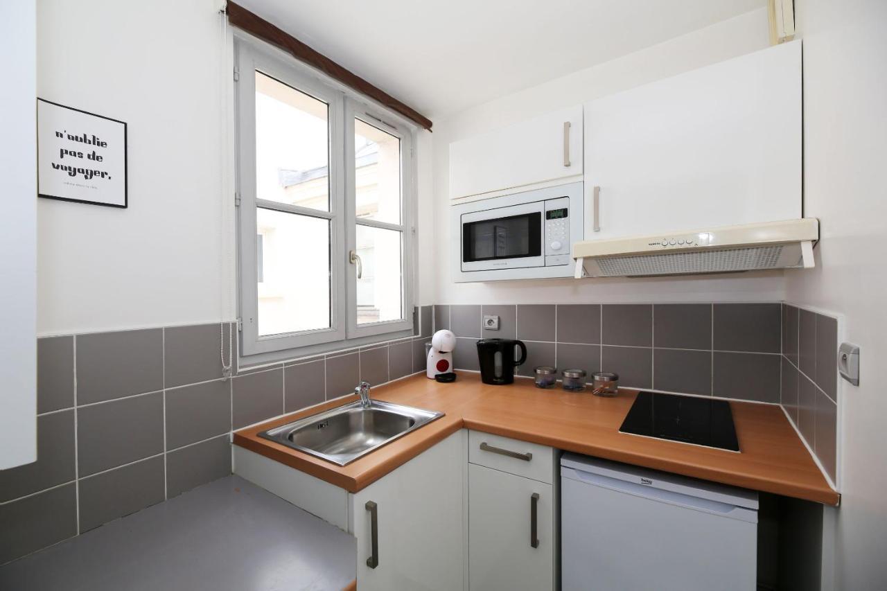 502- Studio De Charme Dans Quartier Anime 5 Apartment Paris