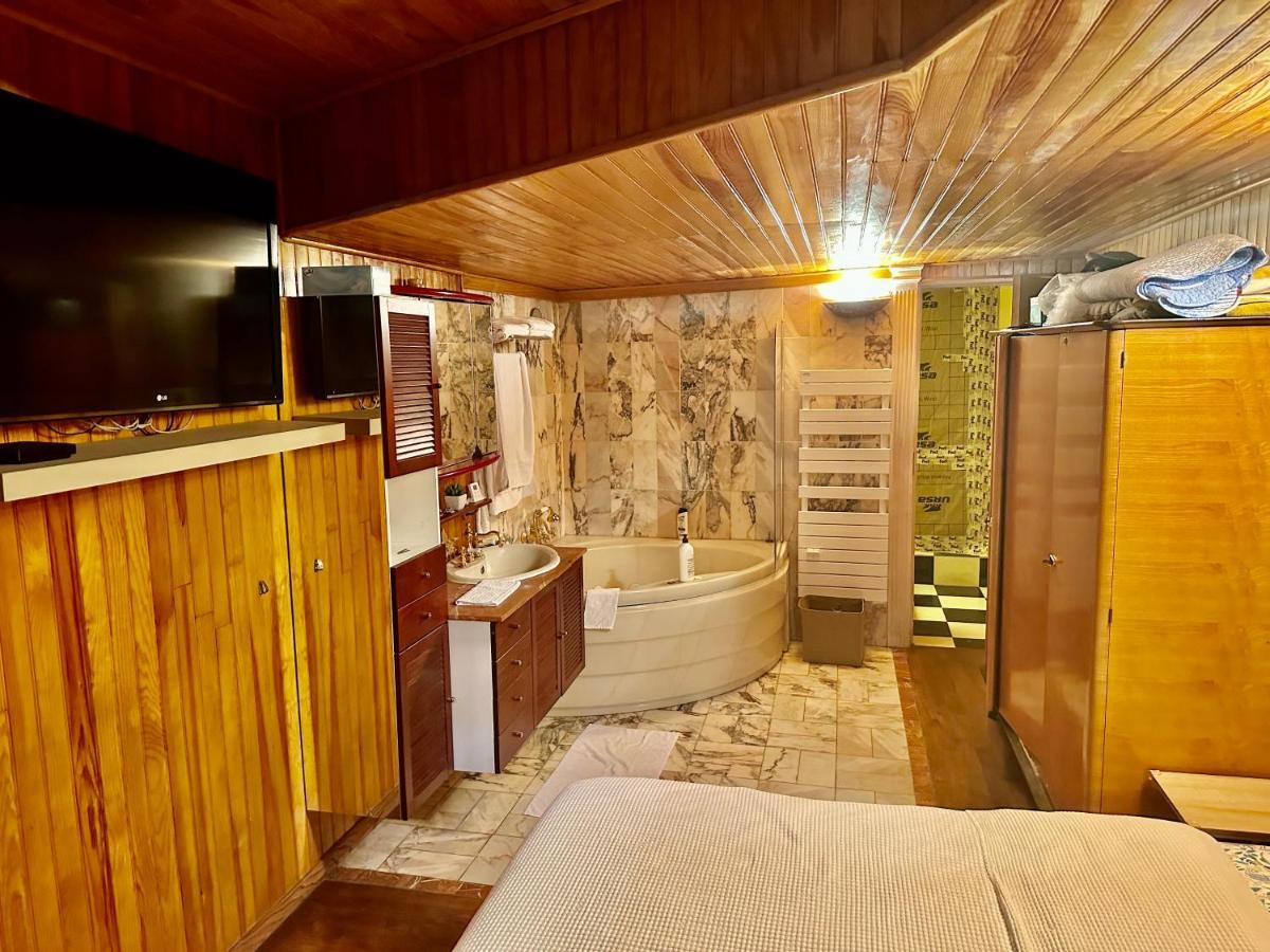 Trocadero Apartment *