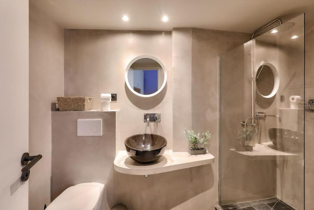 Design In Le Marais Apartment *