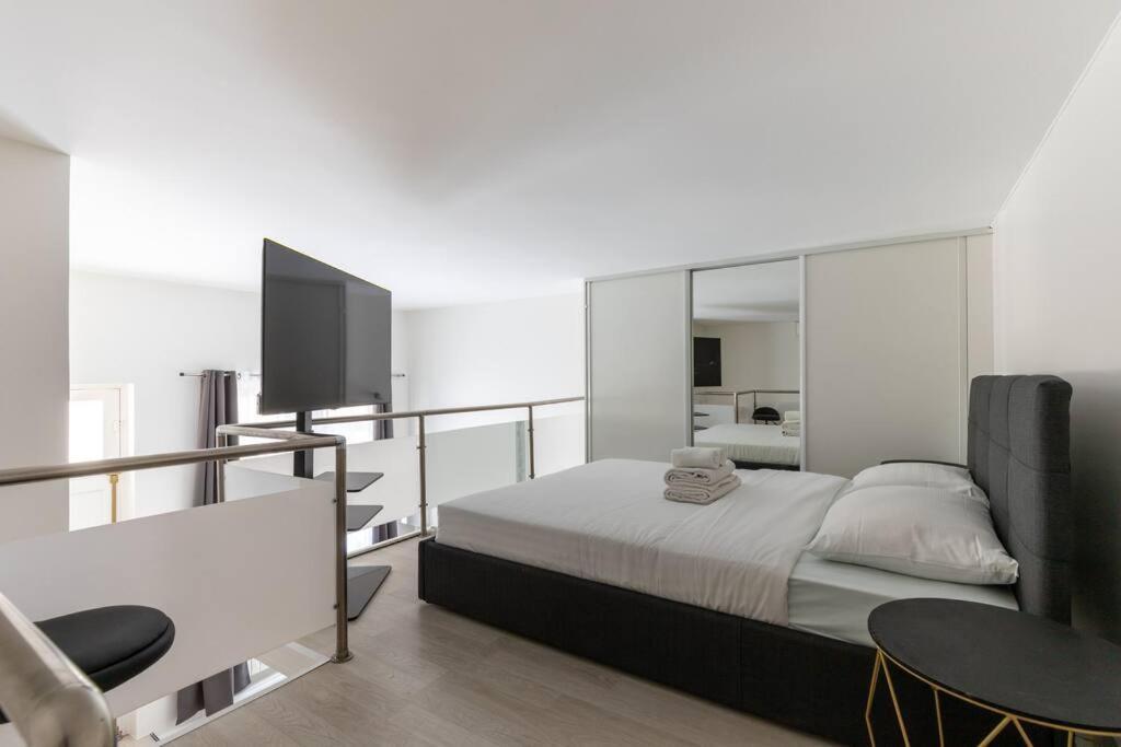 Hsh Kleber Arc De Triomphe Charming Duplex Apartment *