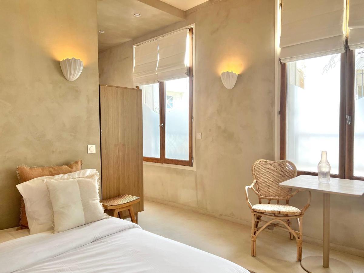 Studio De Charme Pour Un Sejour En Amoureux - 2p Apartment