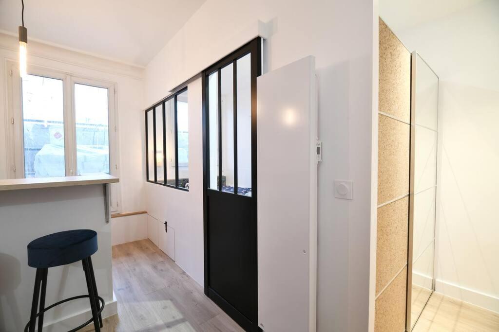 Cozy Flat Nearby Arc De Triomphe, Champs Elysees & Palais Des Congres Apartment Paris