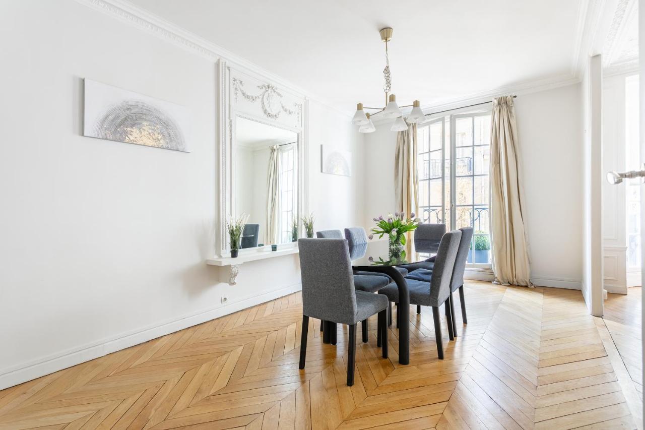 Apartment Luxury Living In Passy *