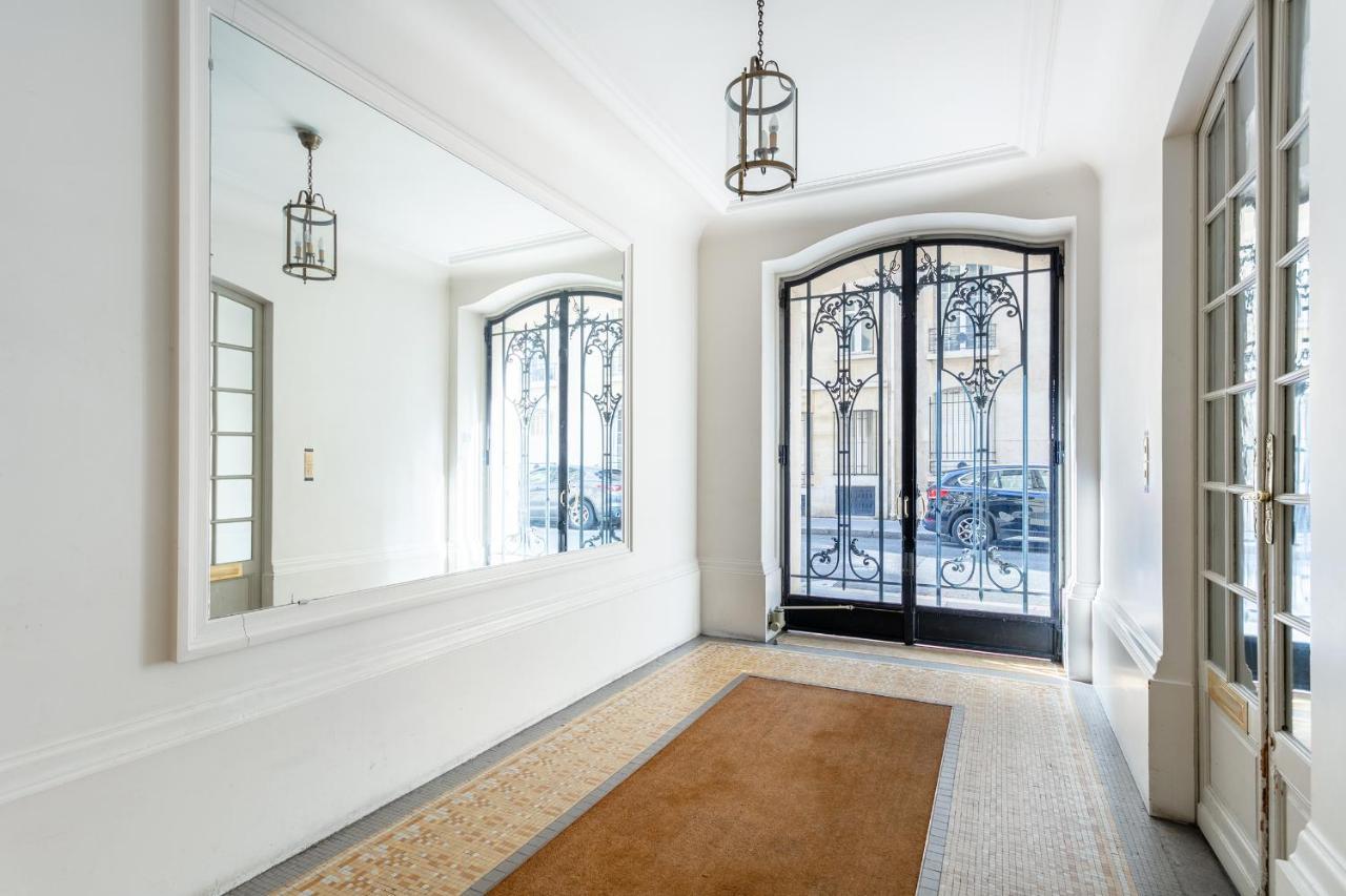 Luxury Living In Passy Apartment *