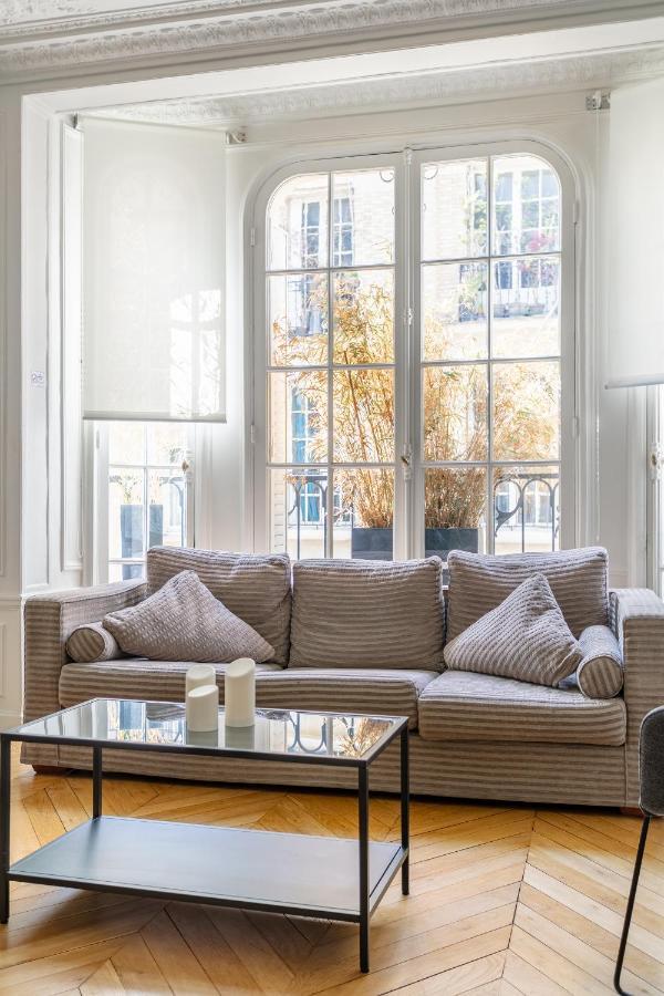 Apartment Luxury Living In Passy Paris