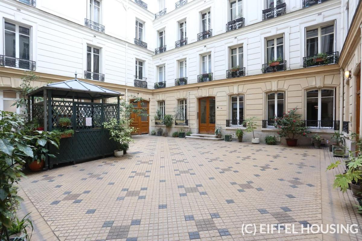 Arc De Triomphe - Luxury With A Sense Of * Paris