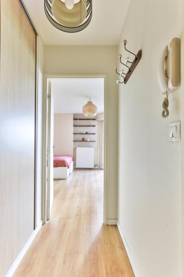 Appartement For 2 People In La Villette