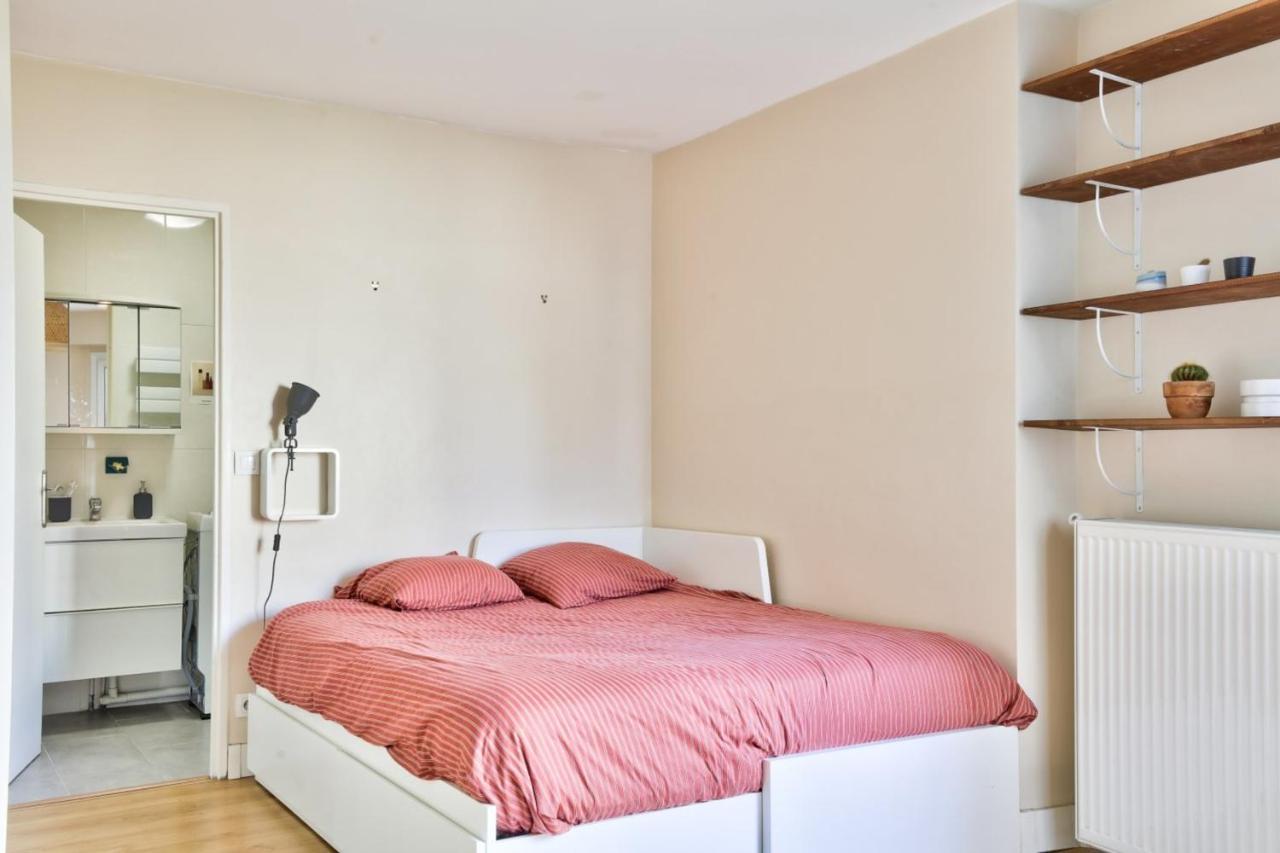 Appartement For 2 People In La Villette *