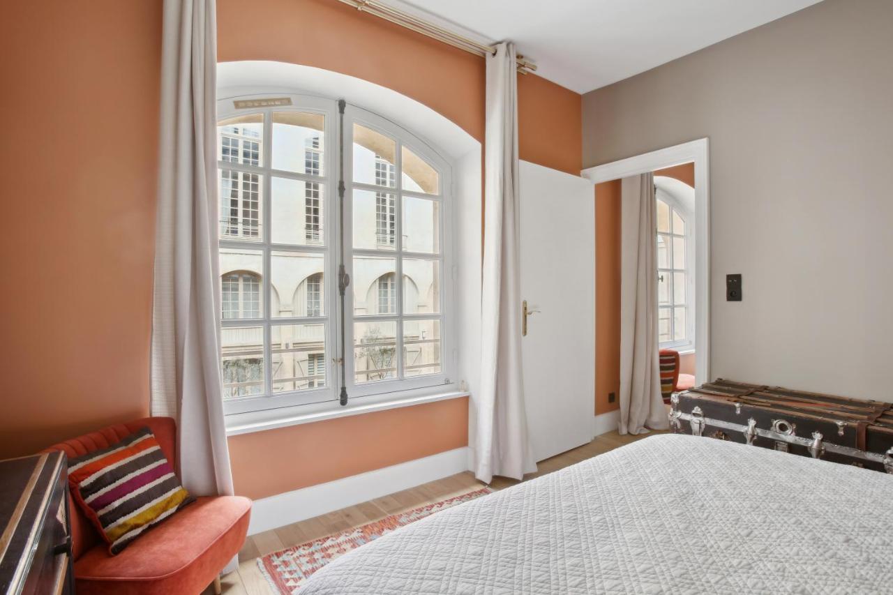 Apartment Dans Particulier Le Marais By Weekome