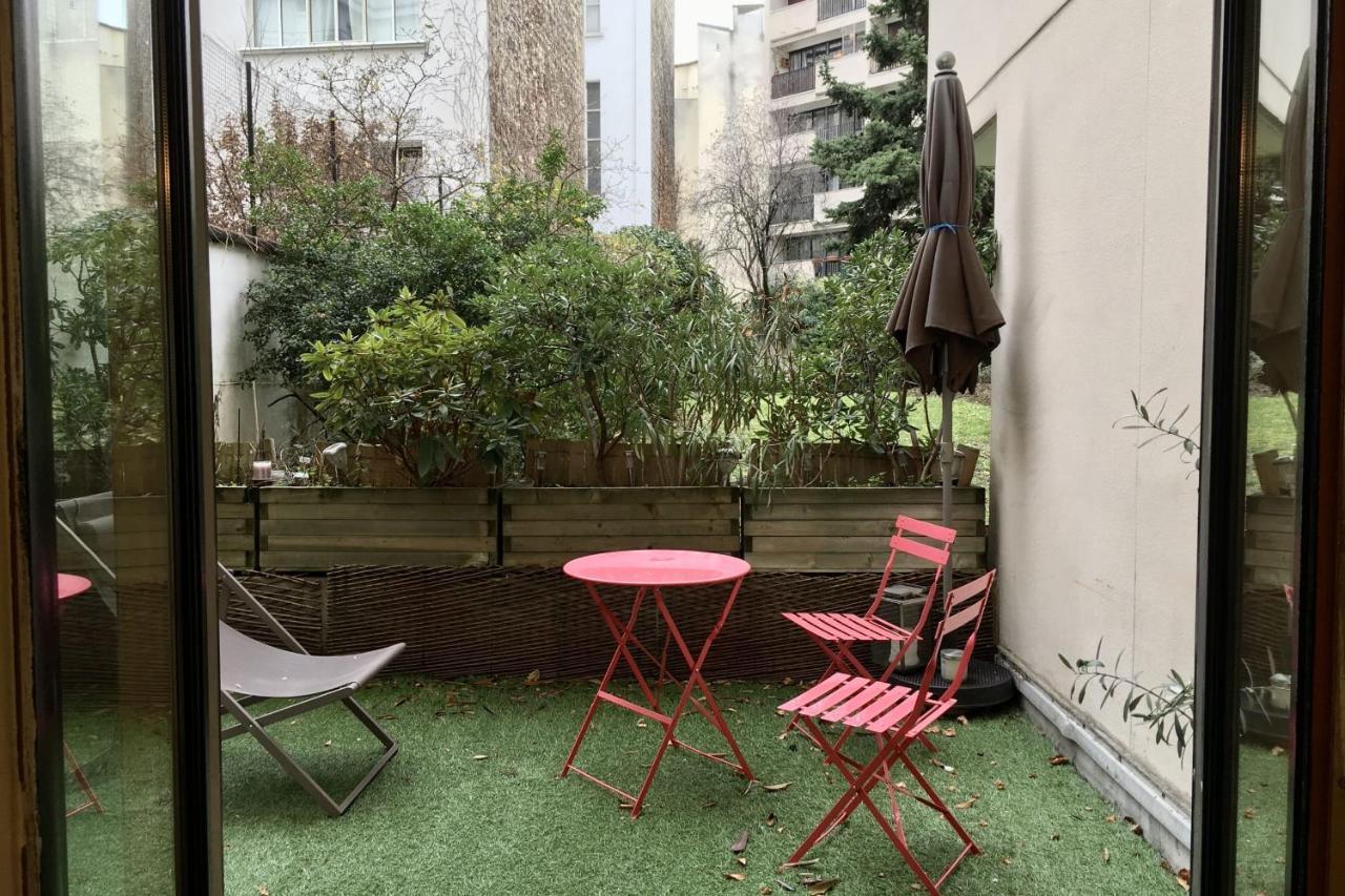 With Garden Near Montmartre * Paris