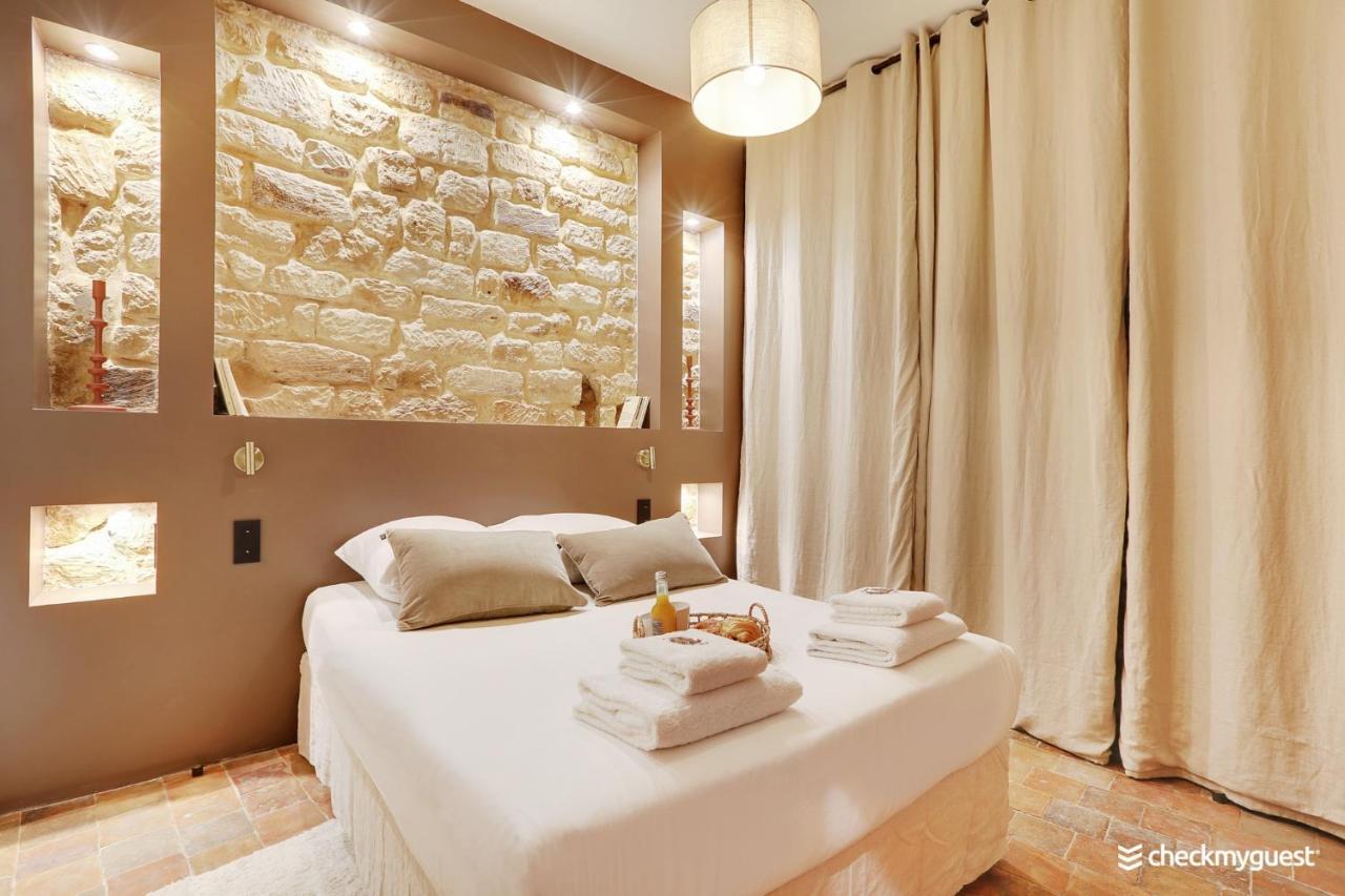 One-of-a-kind Spacious In Le Marais * Paris