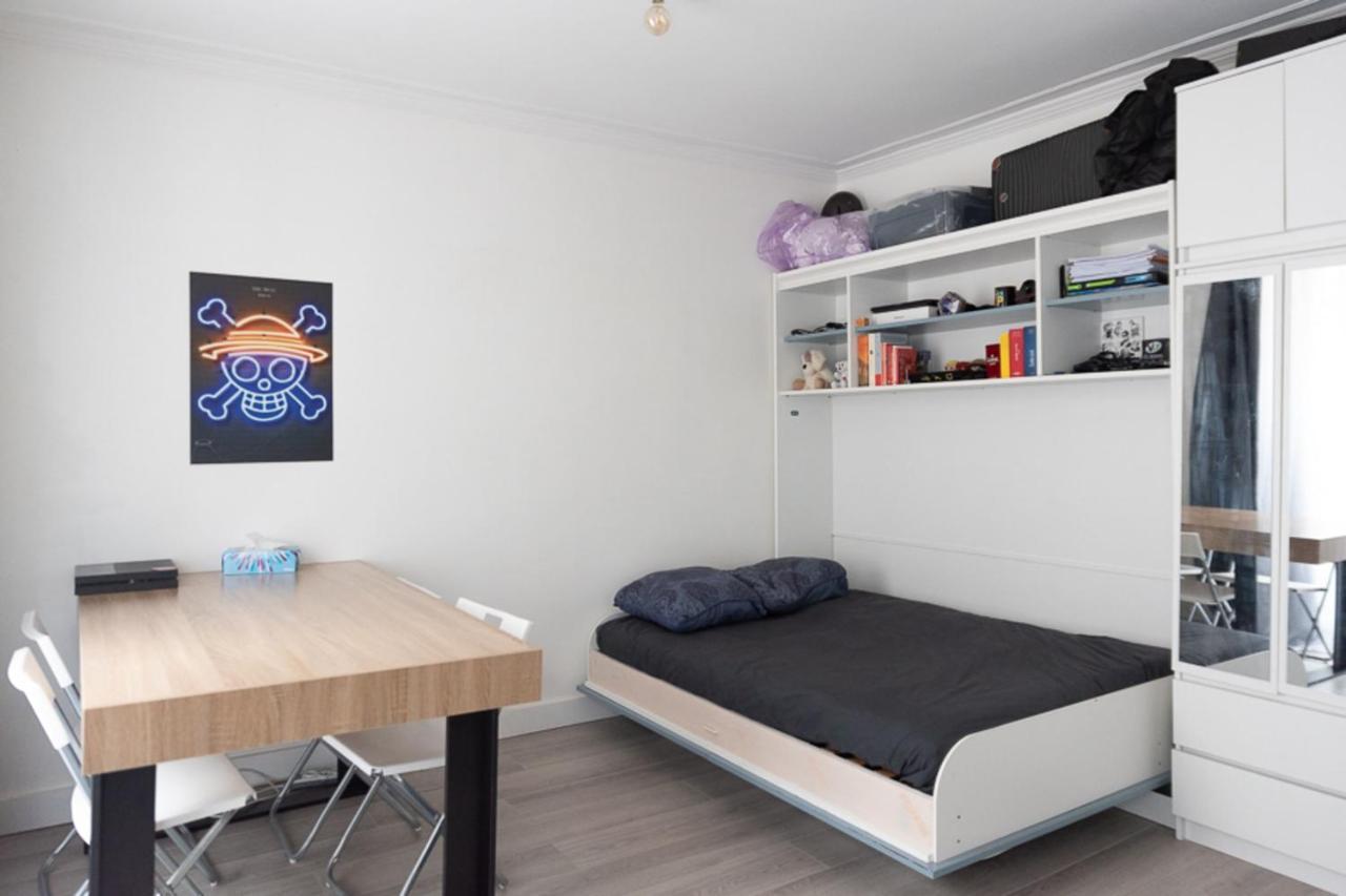 Charming Near Parc Clichy Apartment Paris