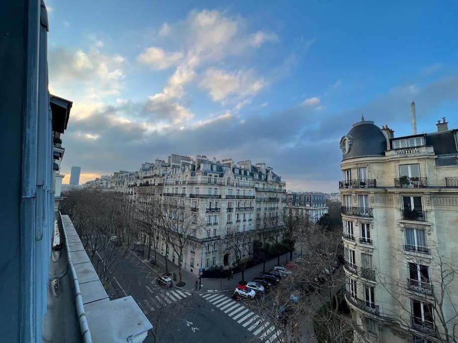 Studio Vue Tour Eiffel Paris