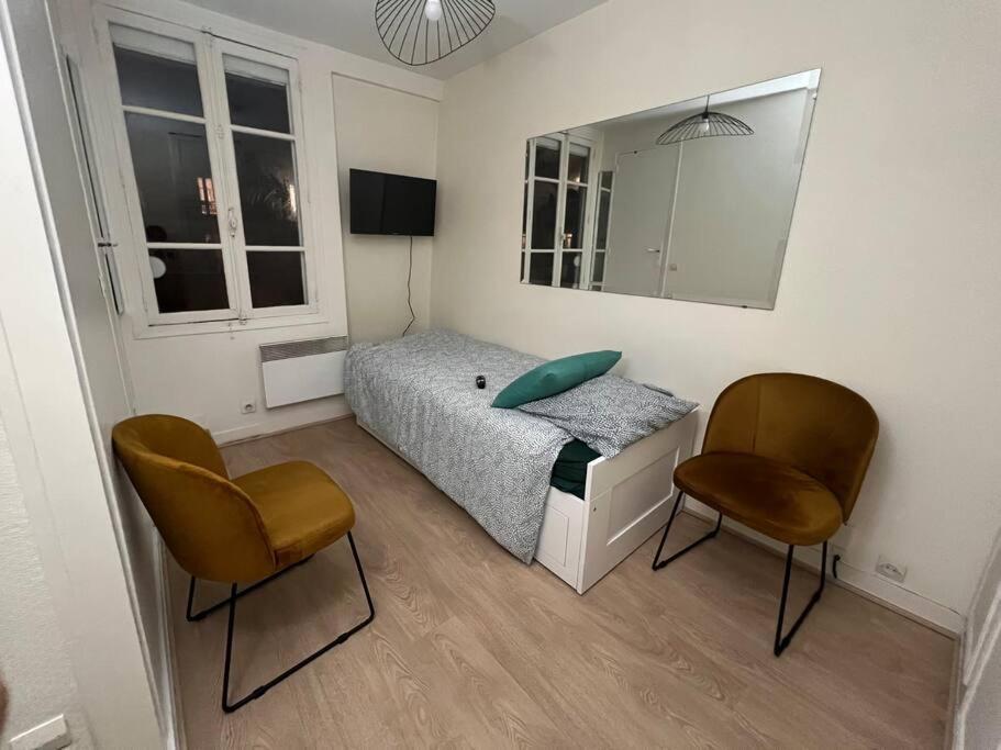 Appartement Studio Vue Tour Eiffel *