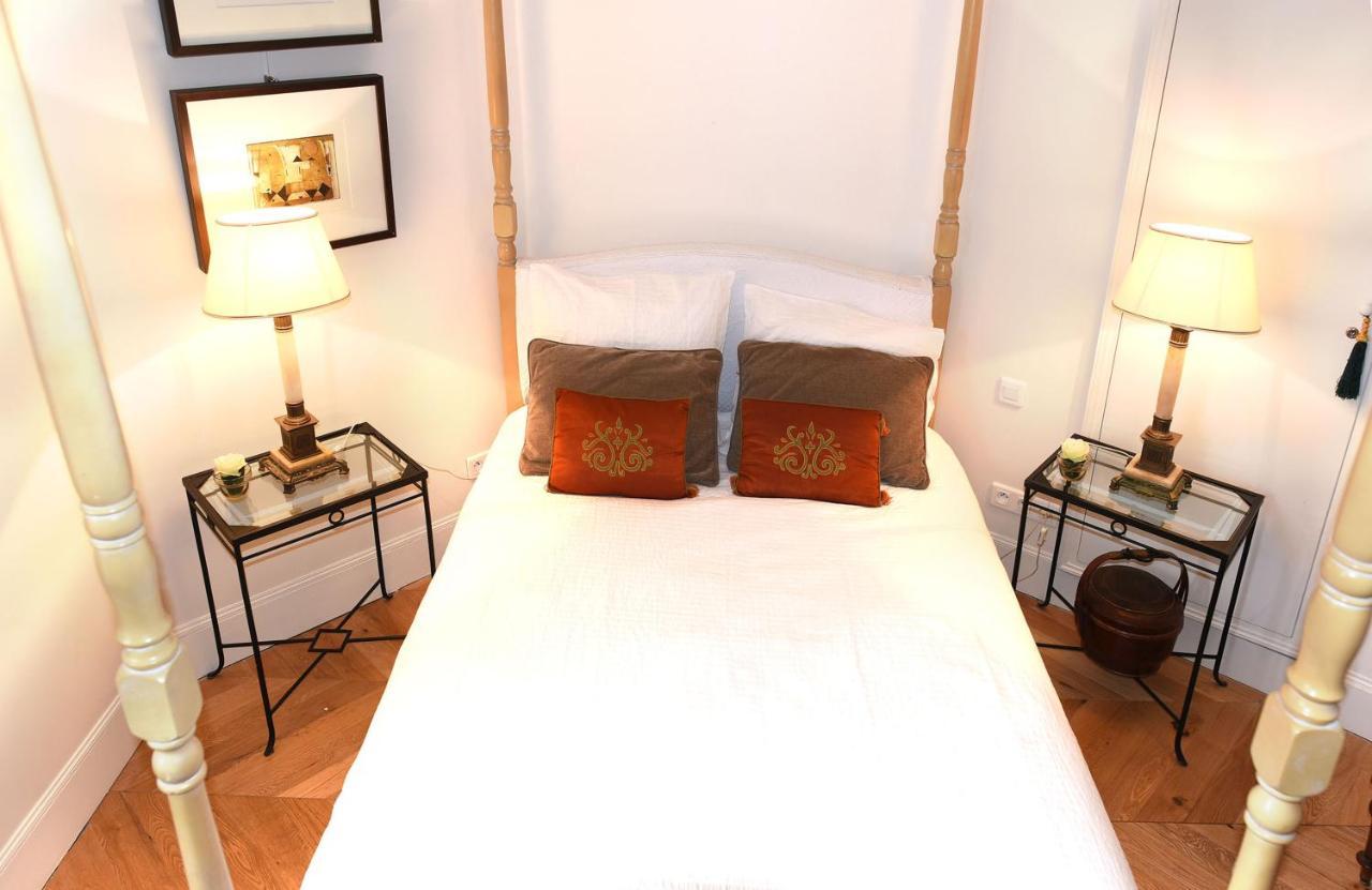 Sophisticated Gem In The Heart Of - 107m2 Appartement