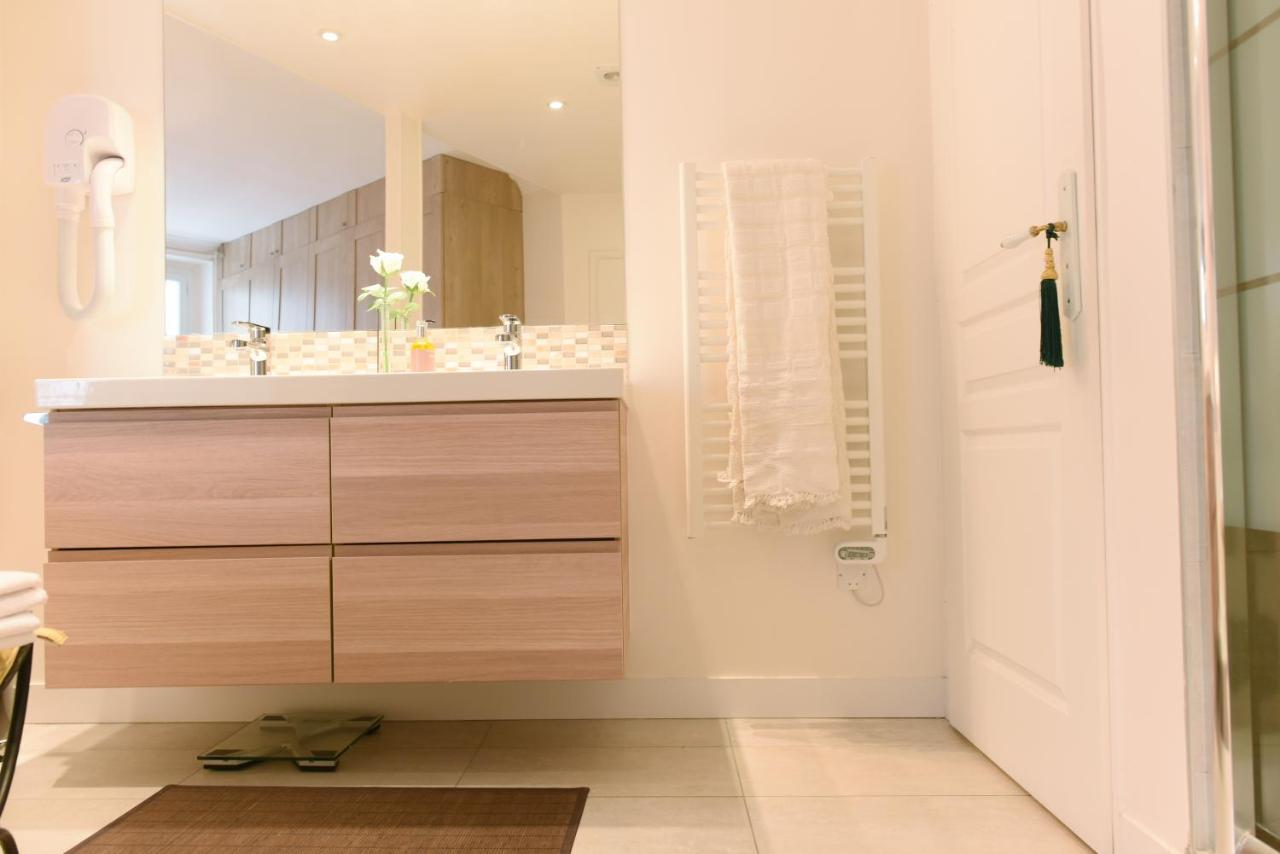 Sophisticated Gem In The Heart Of - 107m2 * Paris