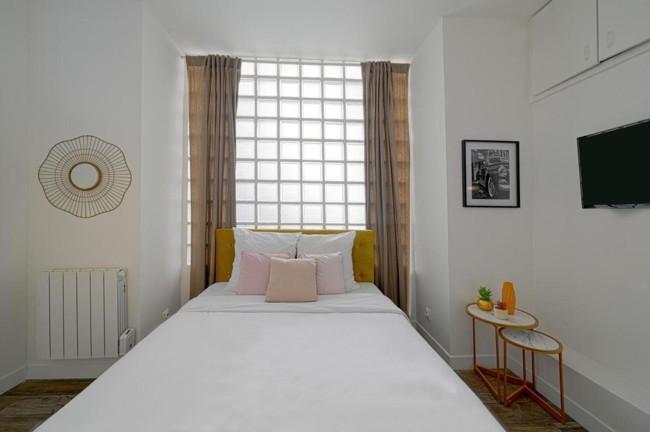 Apartment Huge 2 Floor With Unique Games & Theatre *