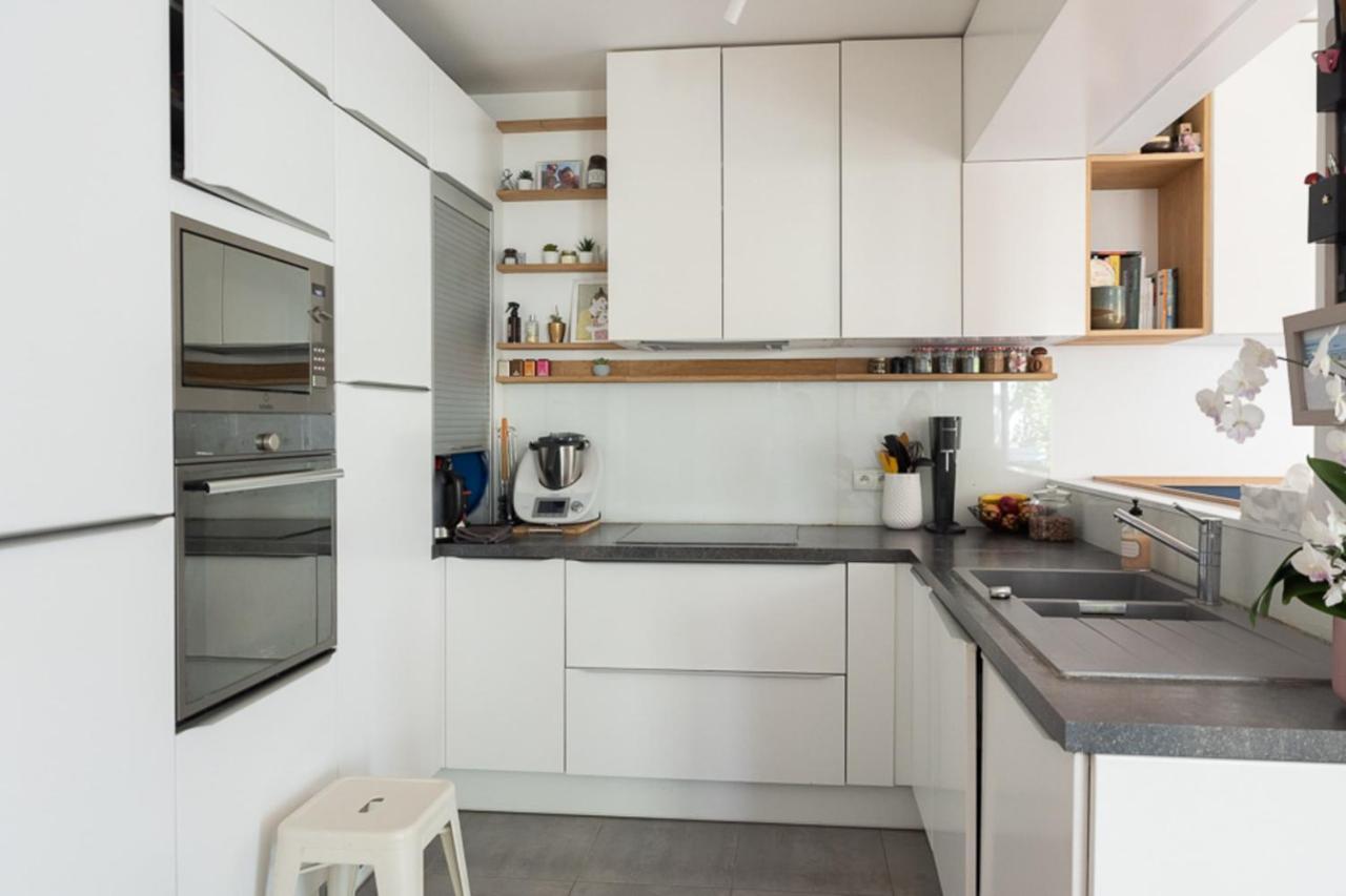 Spacious T3 Of 83 M2 With Garden