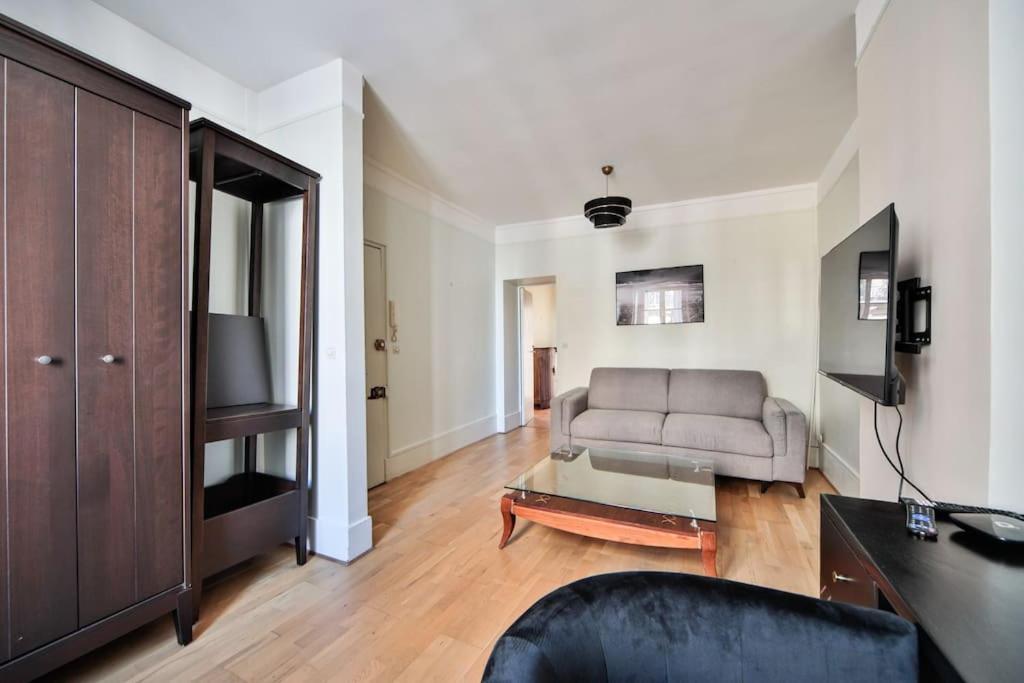 12.appartement 4pers#sevres-lecourbe#necker Appartement