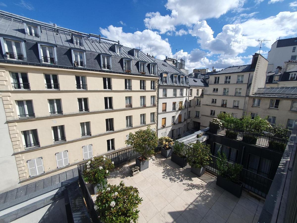 Eugène En Paris