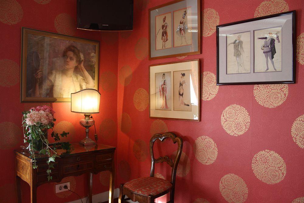 De 3* Paris