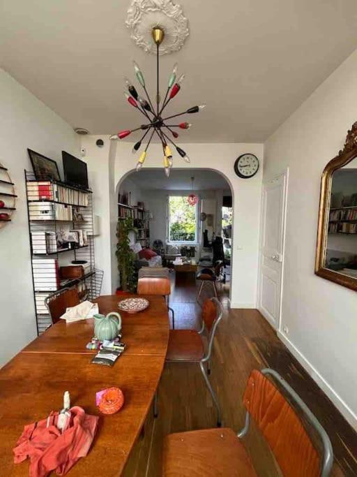Full Equiped House With Garden Hébergement de vacances Paris