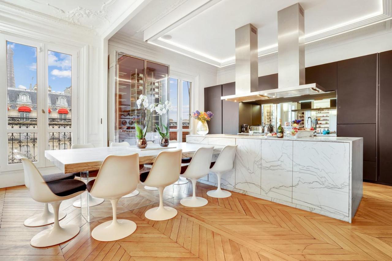 Magnificent Luxury Penthouse In A Prestigious Neighborhood Of With A Eiffel Tower View From Balcony Short Walk To Palais Galliera And Avenue Montaigne Fashion Stores Paris