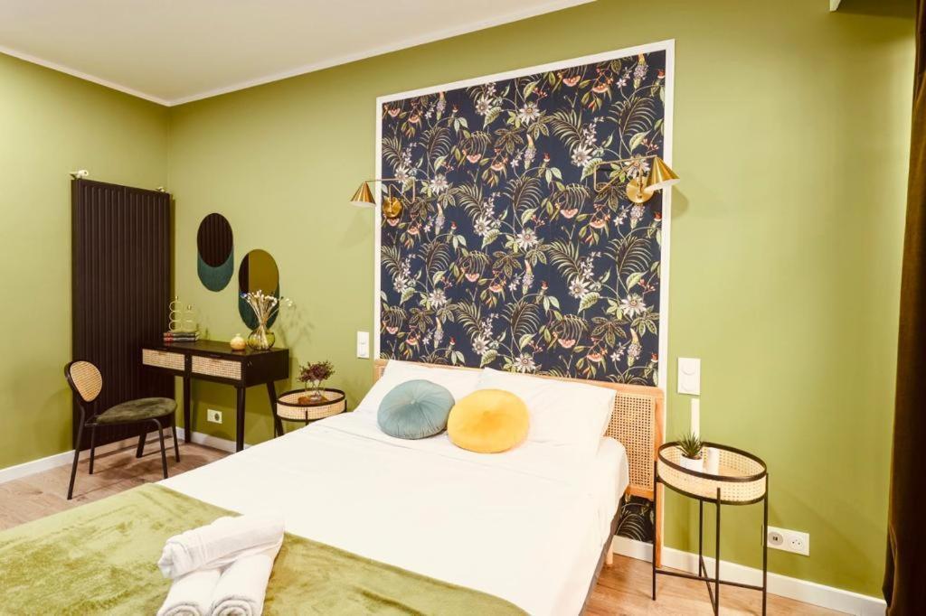 Modern, Stylish Bright Next To The Famous Catacombs - 14th Arrondisement Apartment *