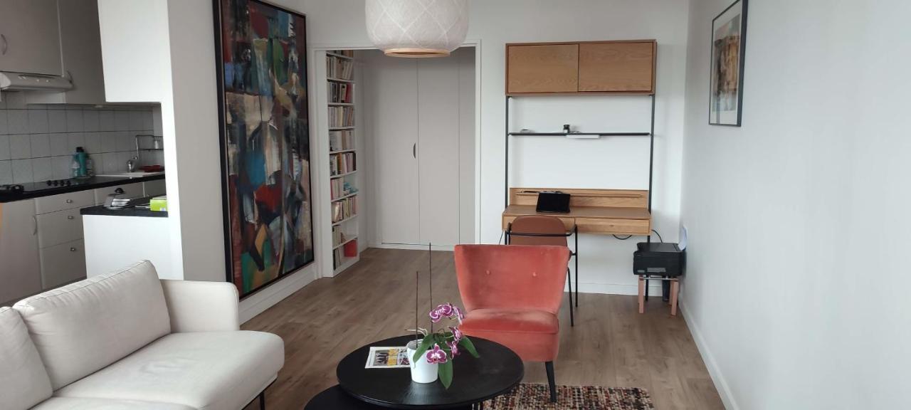 Bright Flat With Uninterrupted Views In 13th Apartment Paris