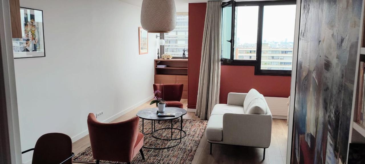 Bright Flat With Uninterrupted Views In 13th Apartment