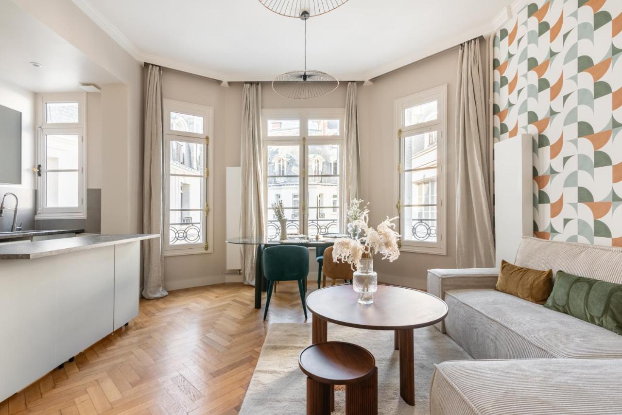 Luxurious Flat Rue De La Pompe * Paris